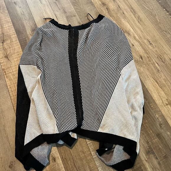 Lululemon Black and White Striped Wrap size OZ - Picture 6 of 6